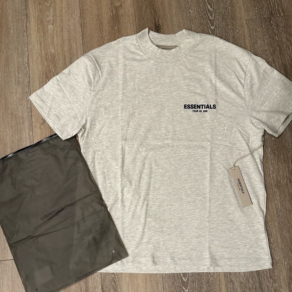 Essentials Fear of God T-shirt, NWT